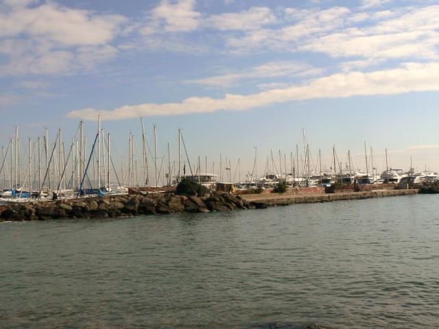 P1030839.JPG - Le port