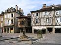 Place-du-Mercadial-a-Saint-Cere